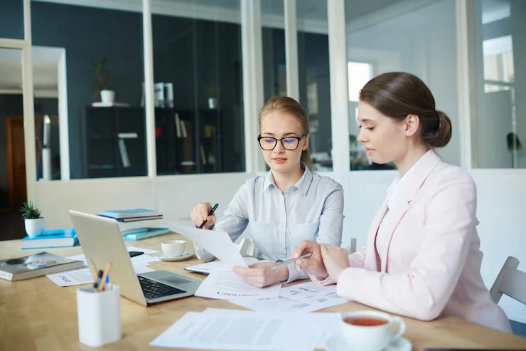 Risk management and futures strategy accounting services for uk traders