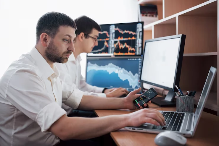 Industry Statistics That Matter for UK Forex Traders
