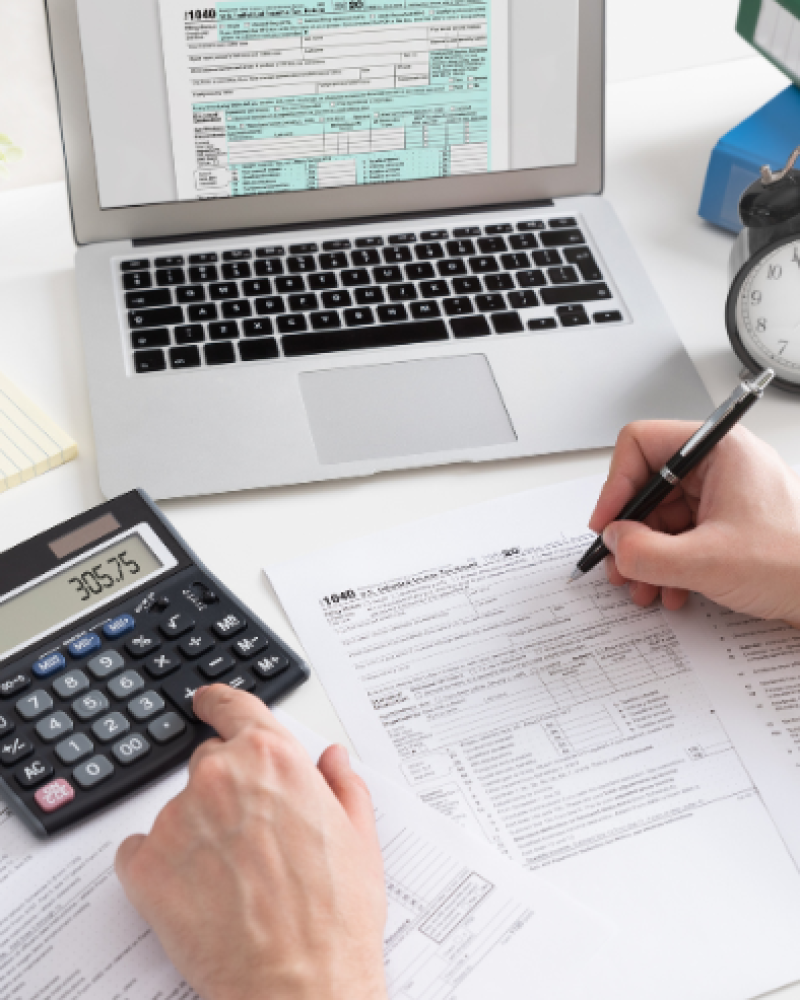 accountant supporting dentists with tax and vat services