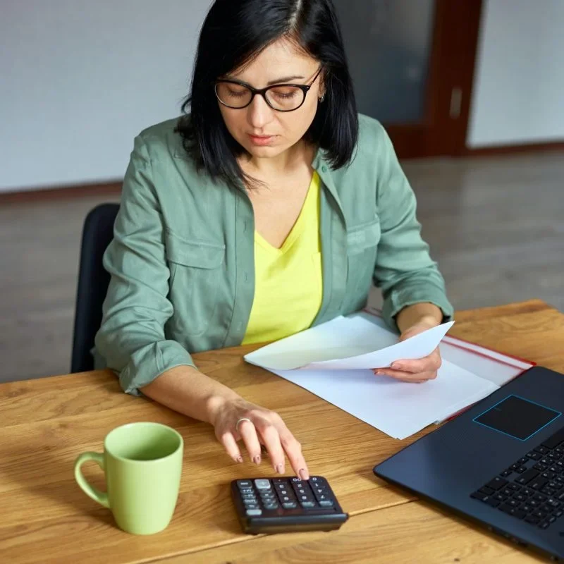 expat managing taxes